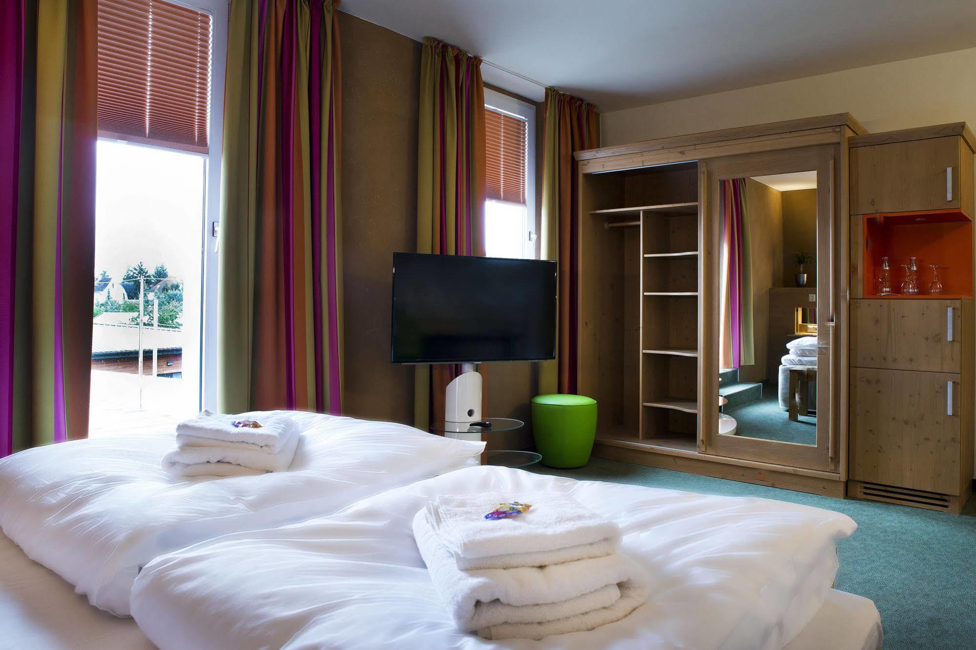 Sonn'Idyll Hotel & Saunalandschaft Rathenow Exterior foto