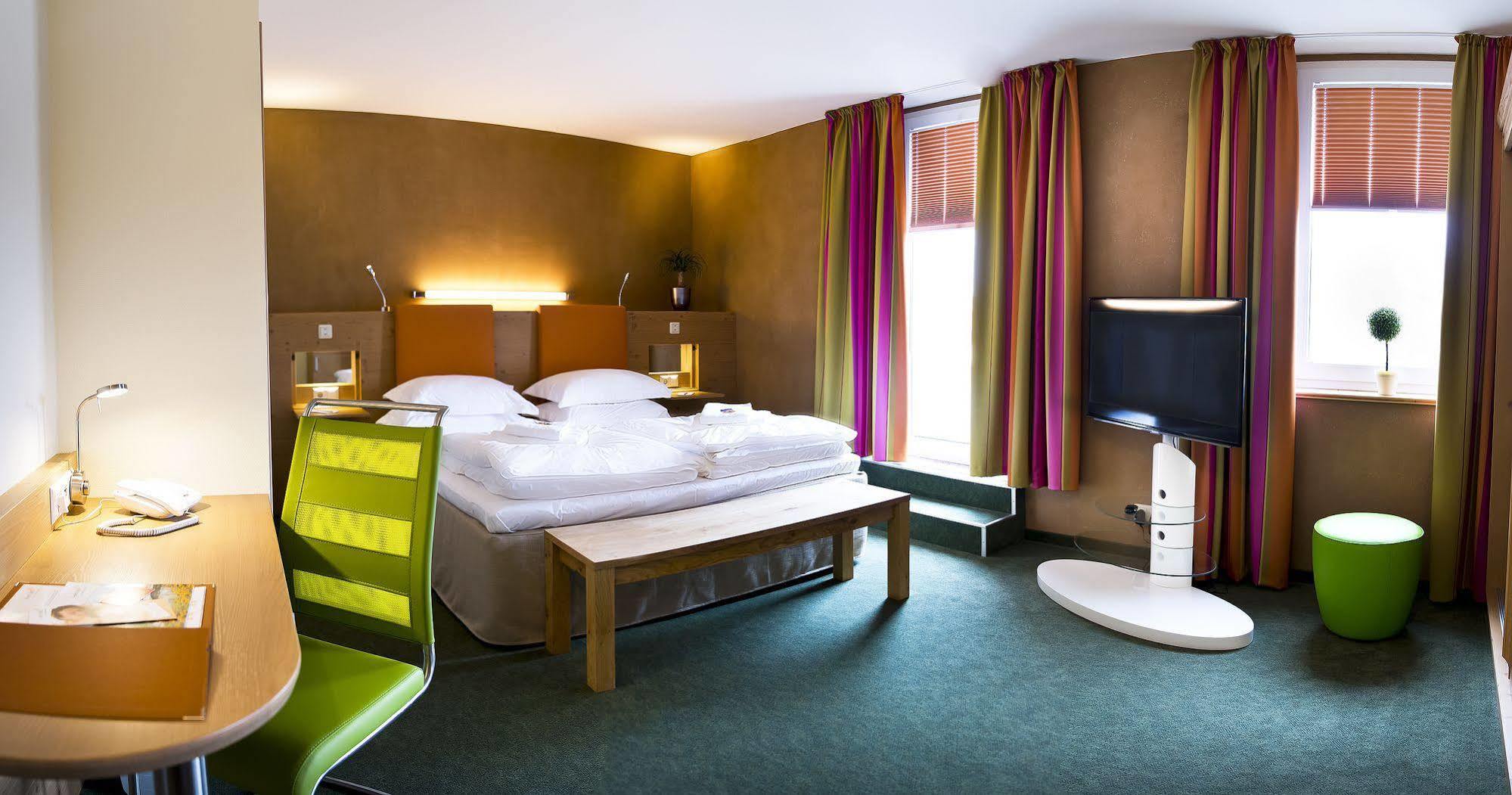 Sonn'Idyll Hotel & Saunalandschaft Rathenow Exterior foto