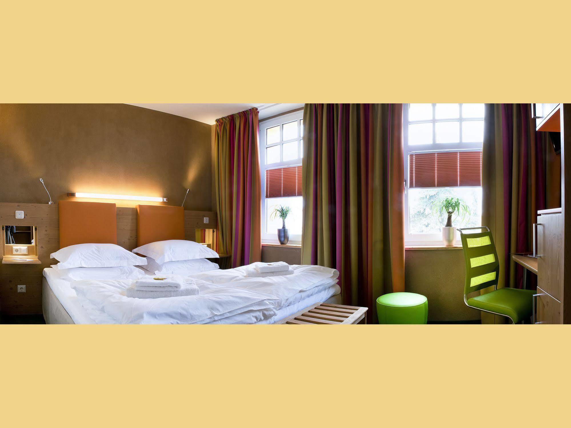 Sonn'Idyll Hotel & Saunalandschaft Rathenow Exterior foto
